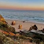 & Sea Apt, Fast Wifi, Airco, Private Parking And Pool דירה פורטימאו