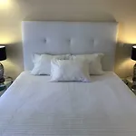 & Sea Apt, Fast Wifi, Airco, Private Parking And Pool