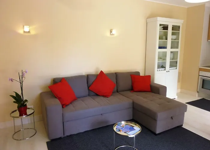 & Sea Apt, Fast Wifi, Airco, Private Parking And Pool Portimão