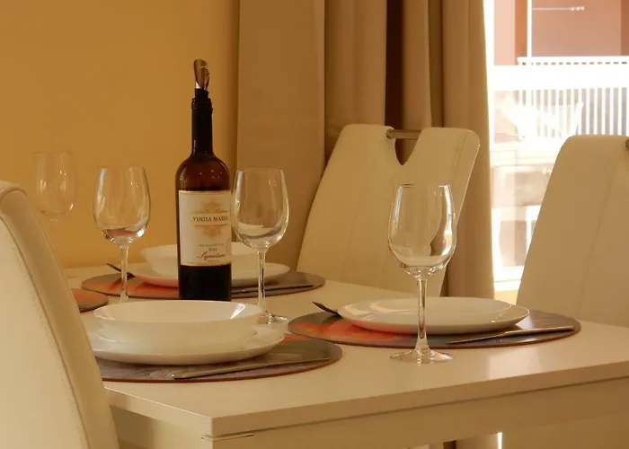 Appartement & Sea Apt, Fast Wifi, Airco, Private Parking And Pool *