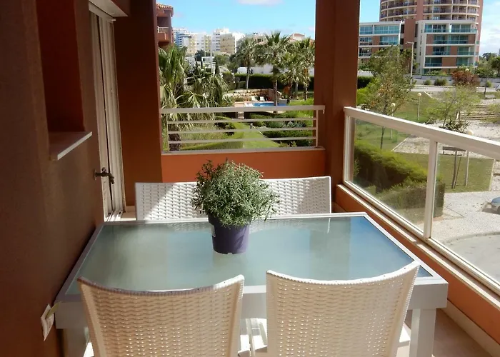 & Sea Apt, Fast Wifi, Airco, Private Parking And Pool Appartement *