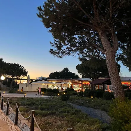 & Sea Apt, Fast Wifi, Airco, Private Parking And Pool Portimao