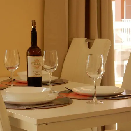 Lägenhet & Sea Apt, Fast Wifi, Airco, Private Parking And Pool *