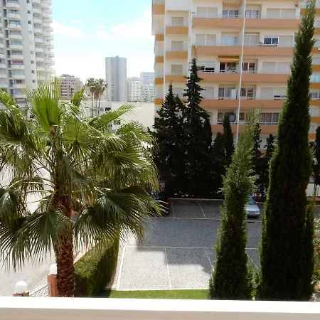 & Sea Apt, Fast Wifi, Airco, Private Parking And Pool Portimao