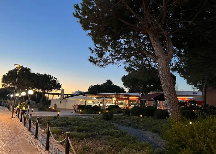 & Sea Apt, Fast Wifi, Airco, Private Parking And Pool Portimao